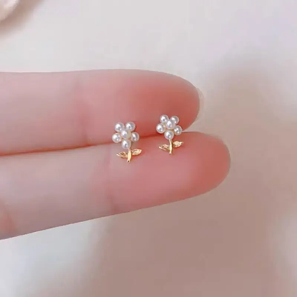 Dainty faux-pearl flower stud earrings with gold leaf | Hair Your Lux