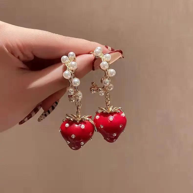 Vintage pearl and enamel strawberry earrings | Hair Your Lux