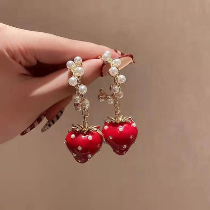 Vintage pearl and enamel strawberry earrings | Hair Your Lux